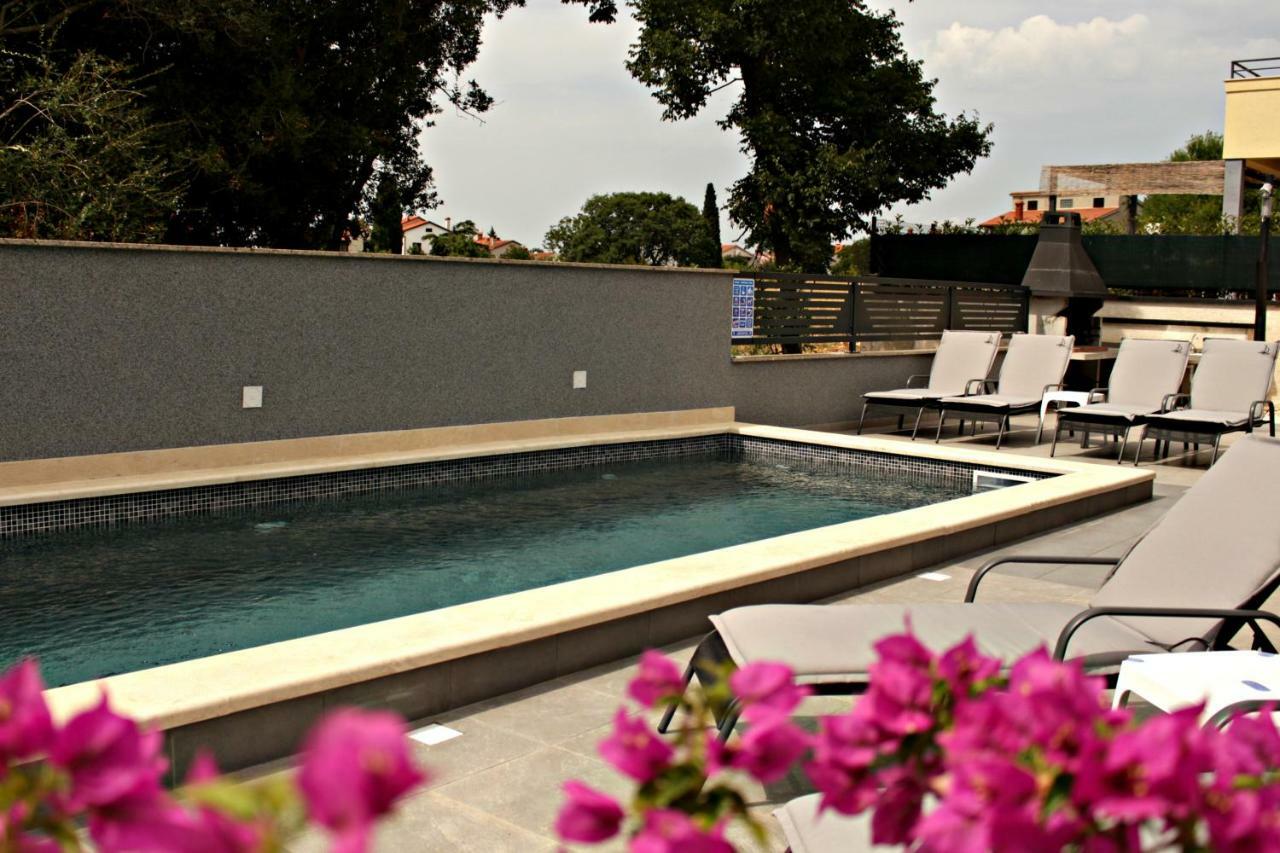 Holiday House Veli Vrh พูลา ภายนอก รูปภาพ